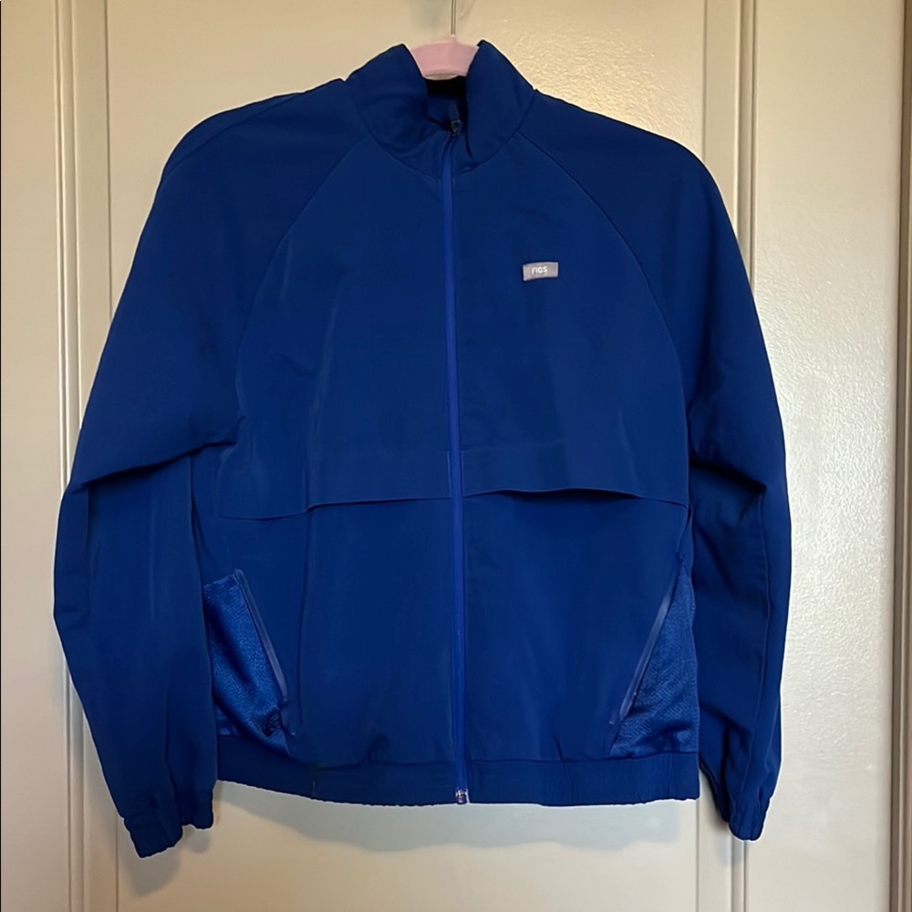 Figs Blue Windbreaker Jacket with Stand-Up Collar and Water-Resistant Fabric